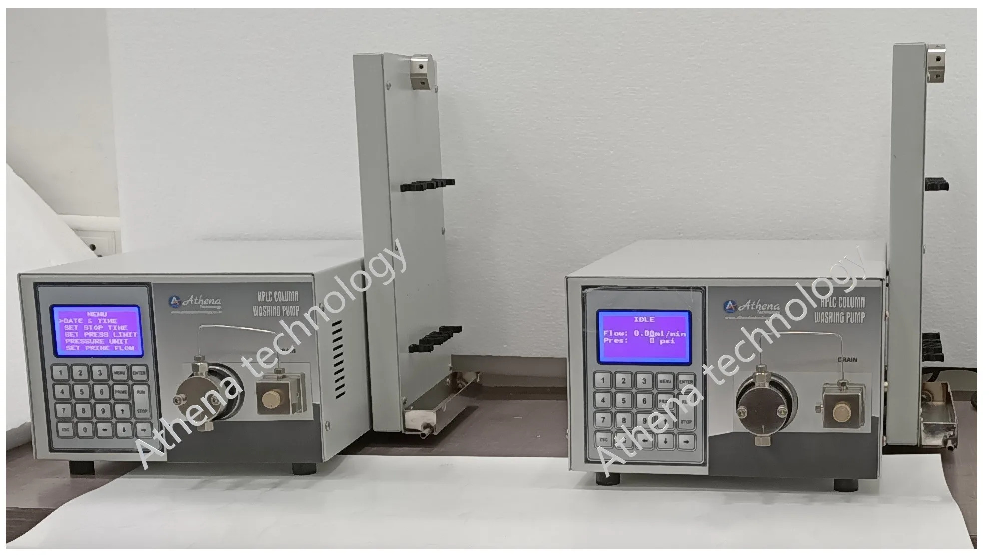 Digital column washing pump for HPLC Systems