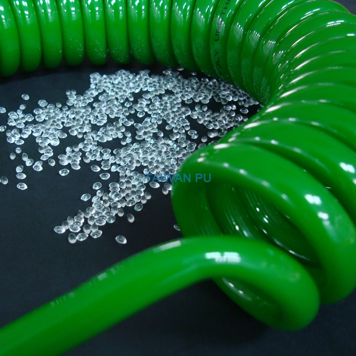TAIWAN Manufacture Anti-yellowing extrusion grade TPU material for pneumatic tube.