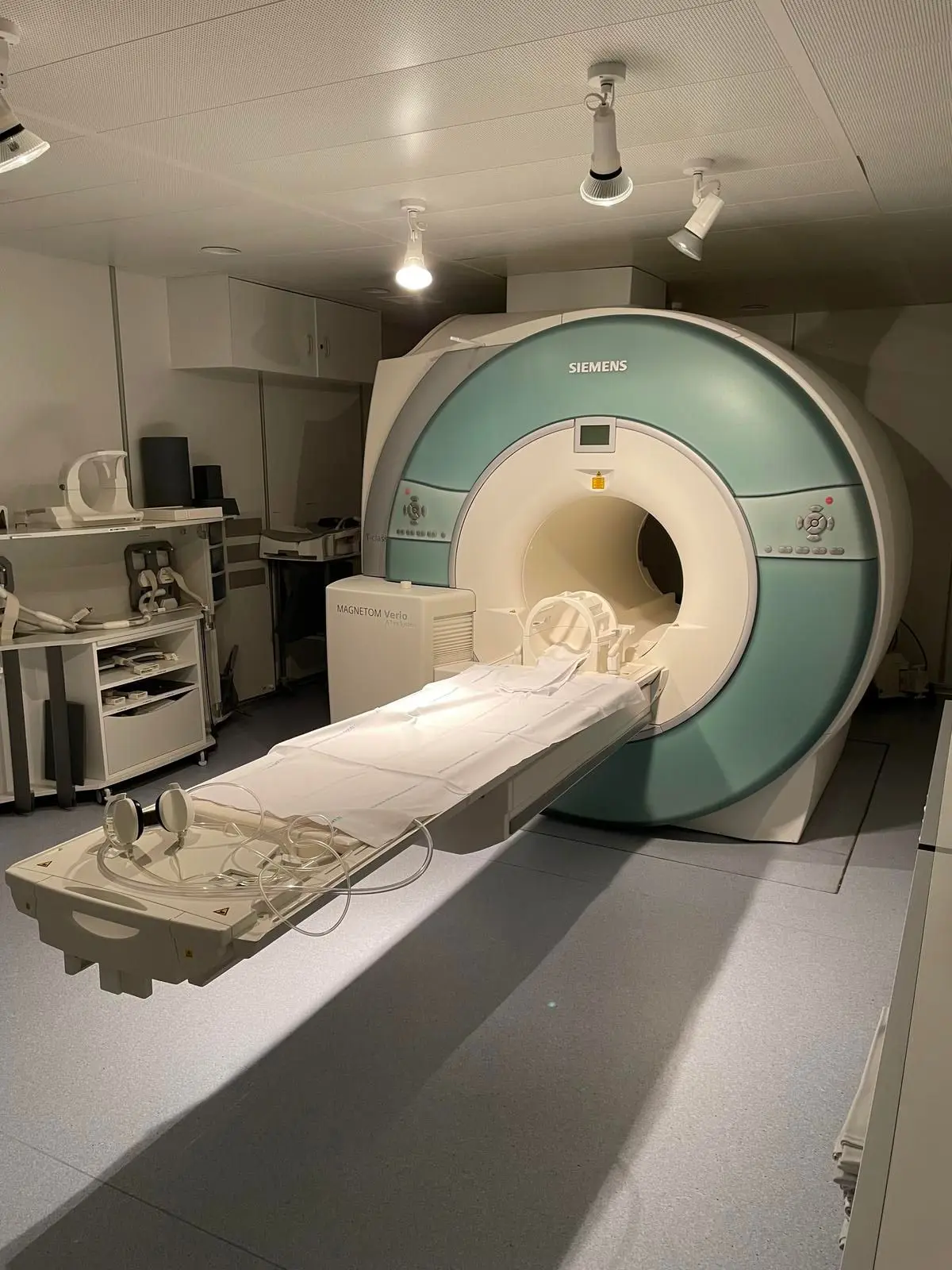 Used Medical MRI machine Siemen Verio 3.0T Magnetic resonance imaging