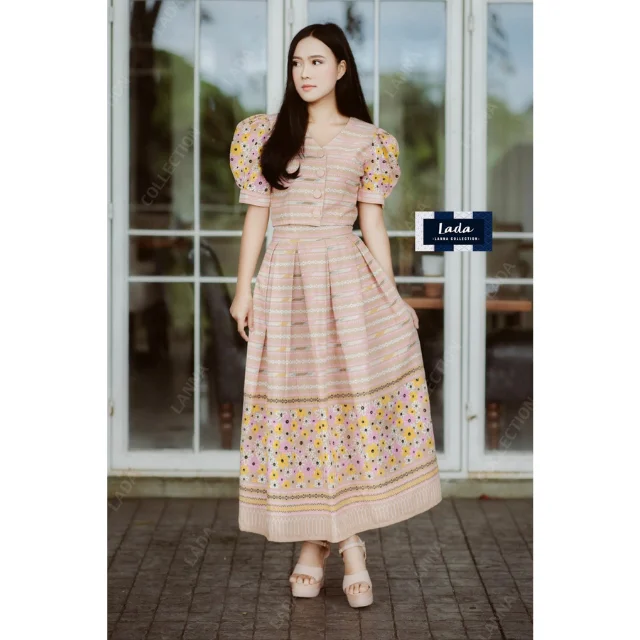 Лидер продаж тайские повседневные женские платья товары премиум класса ручная работа Лада Лана коллекция 035 набор цветов