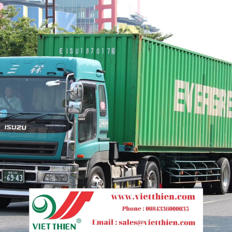 Raw coffee beans are screened for the best quality coffee beans with the most suitable price to ensure prestige