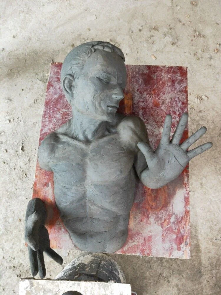 
resin nude man sculptures 