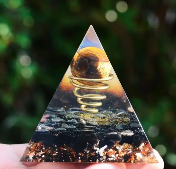 Spiritual Healing Crystals Natural  Tiger Eye Orgone Energy Stone  pyramids For Work Office Home Furnishings Gifts Ether Jewelry
