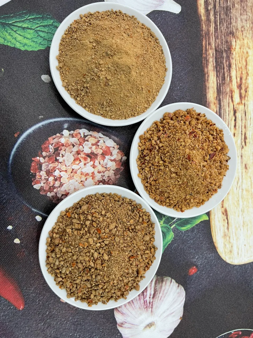 Vietnam high quality Powder Refined Super spicy chili salt from table salt chili garlic food additive