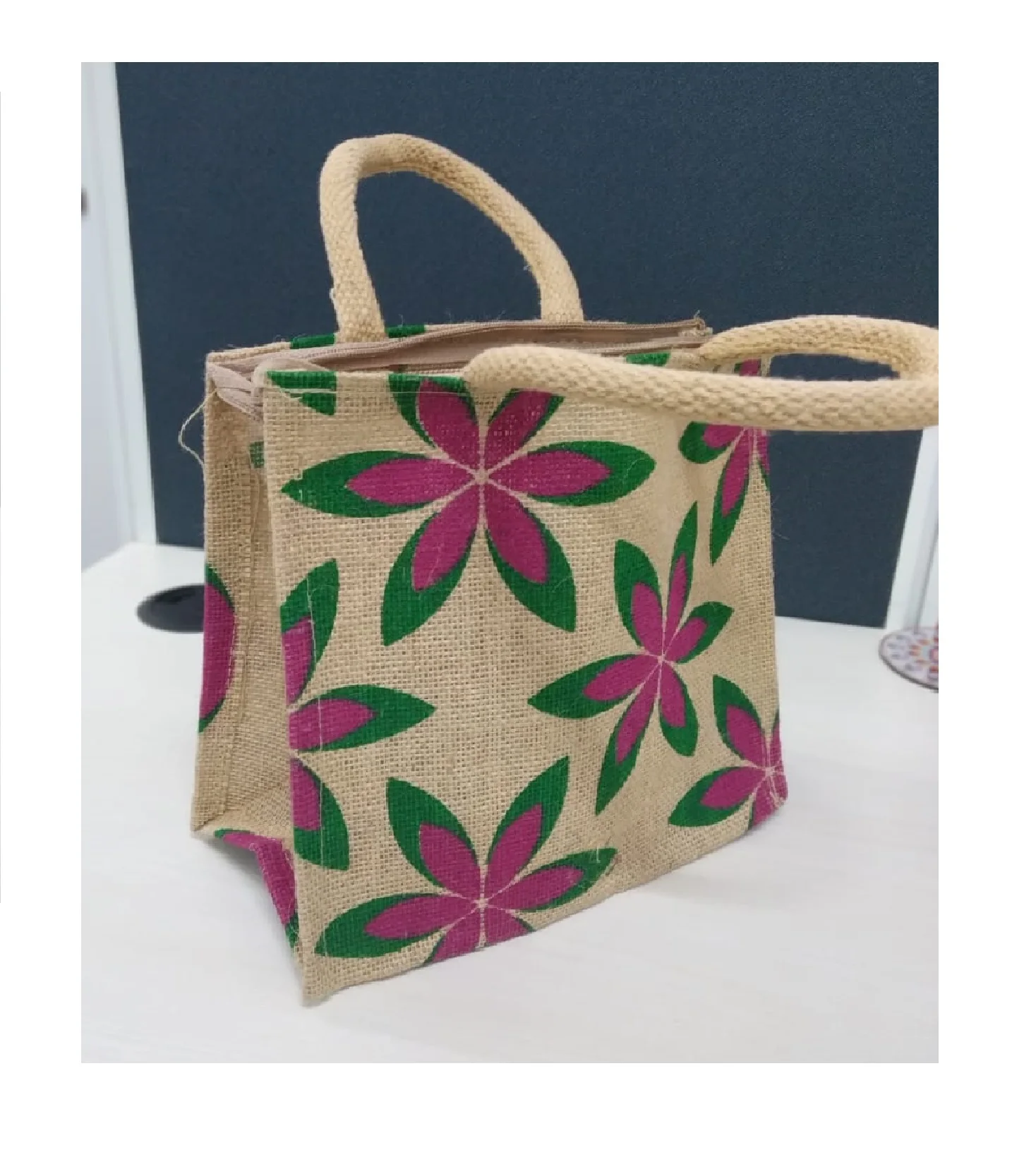 
Monkey Bear Print USA UK London Italy Customized God Print Jute Bag Promotional Classic Hand Made Carry Bag Jute Bag Shopping 