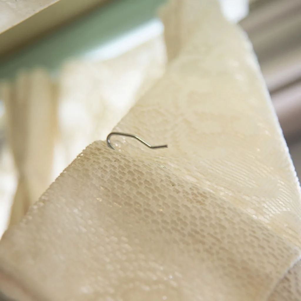 Taiwan Made 26.8mm Drapery hook for Window Curtain