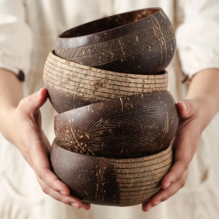 Unique and Natural Coconut Bowls, Eco-friendly Gift Vietnam wholesale
