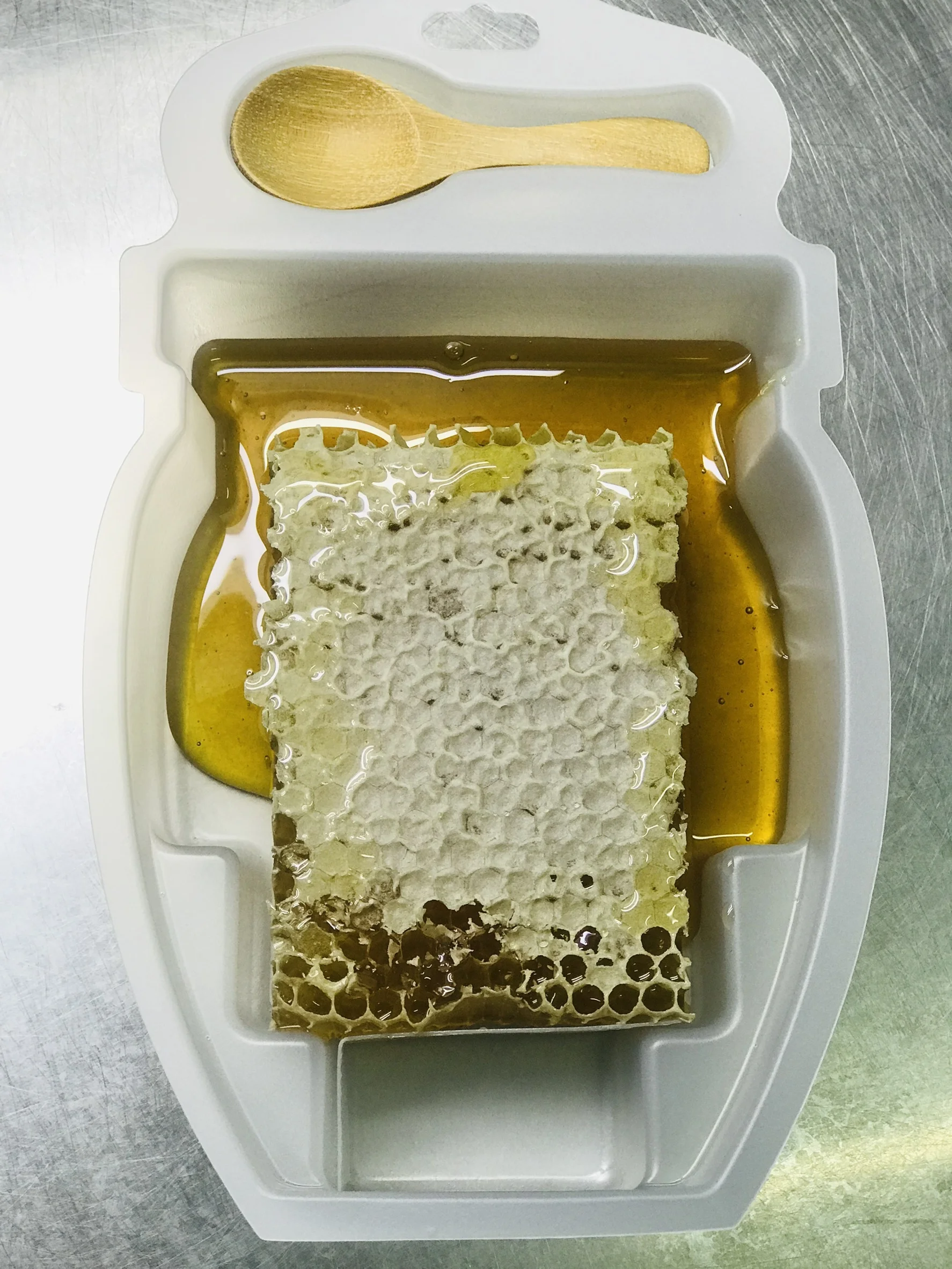 
Fresh Honeycomb Natural Honey 100% Origin from Thailand 