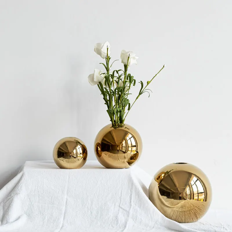 Wholesale Custom Mirror Sphere Electroplated Golden Round Bud Ball Luxury European Style Gold Nordic Modern Ceramic Vase
