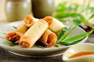 Оригинальные высококачественные вьетнамские пакеты с традиционными вкусовыми вкусами в упаковке свежеотборные ингредиенты пружинный рулон