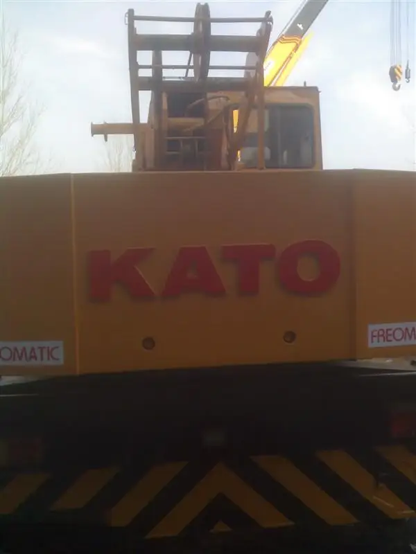 All good and cheap price Used KATO NK300E/NK400E/NK500E/NK1200E truck crane,30ton,35ton,45ton cranes for sale