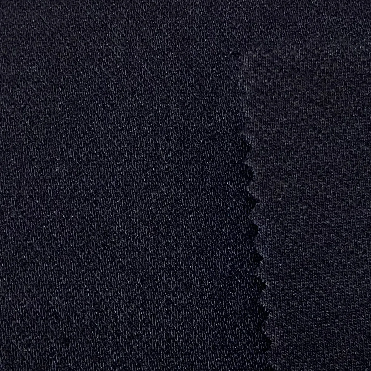 В наличии саржевая трикотажная ткань 93% хлопок 7% спандекс дышащая стрейчевая джинсовая рулон