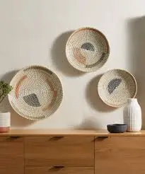 Natural round seagrass woven basket hanging wall decor for house , restaurant, kitchen