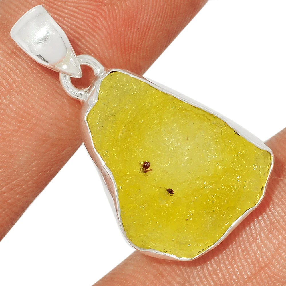 Необработанные подвески из драгоценных камней привлекательное качество 100% натуральные необработанные бруцита