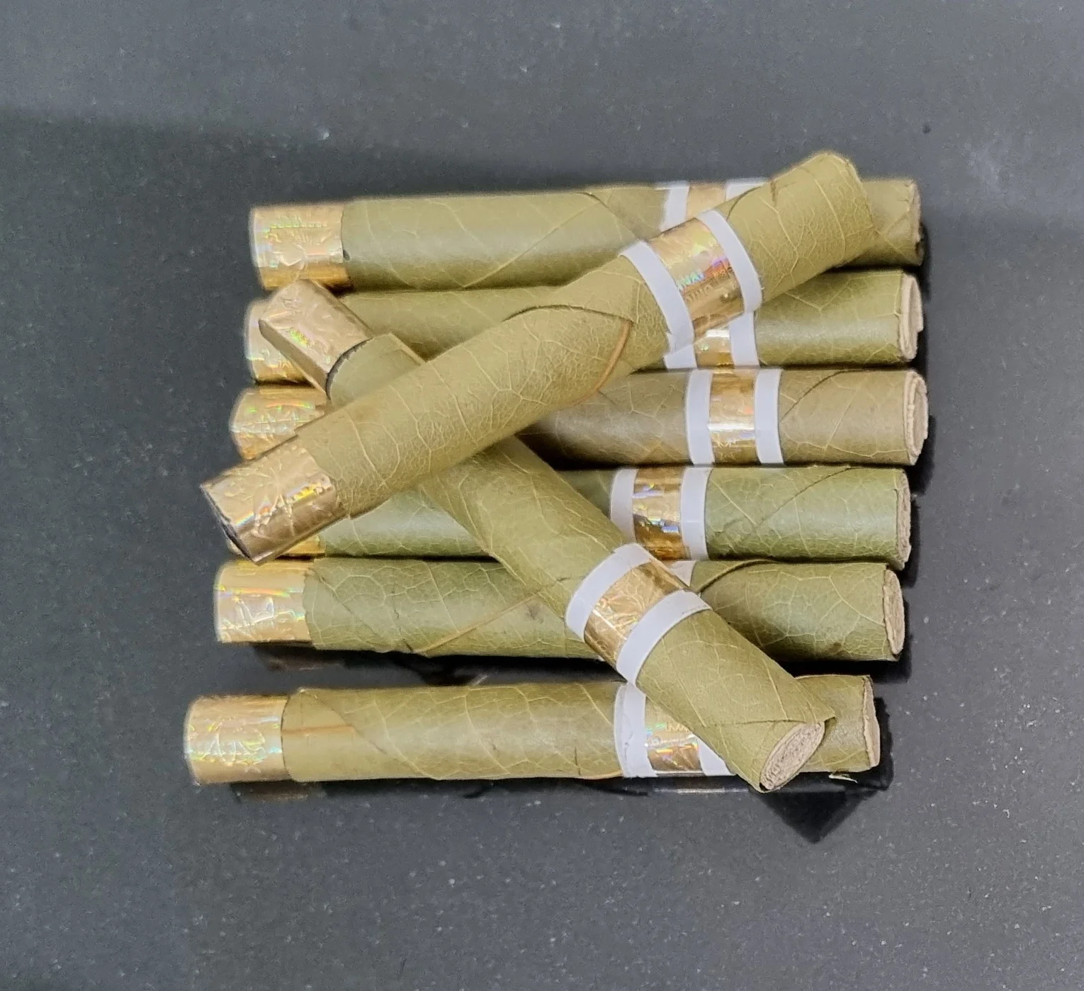 Лучшие цены на Предварительно скрученные конусы Cordia и Tendu трубки cordia в вашем бренде OEM зеленые листья