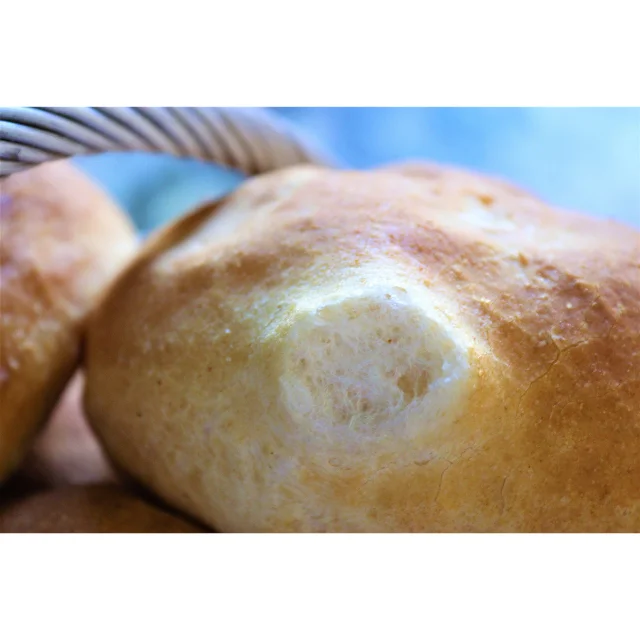 Высококачественное итальянское натуральное масло ручной работы, свежий соленый безглютеновый хлеб для обеда