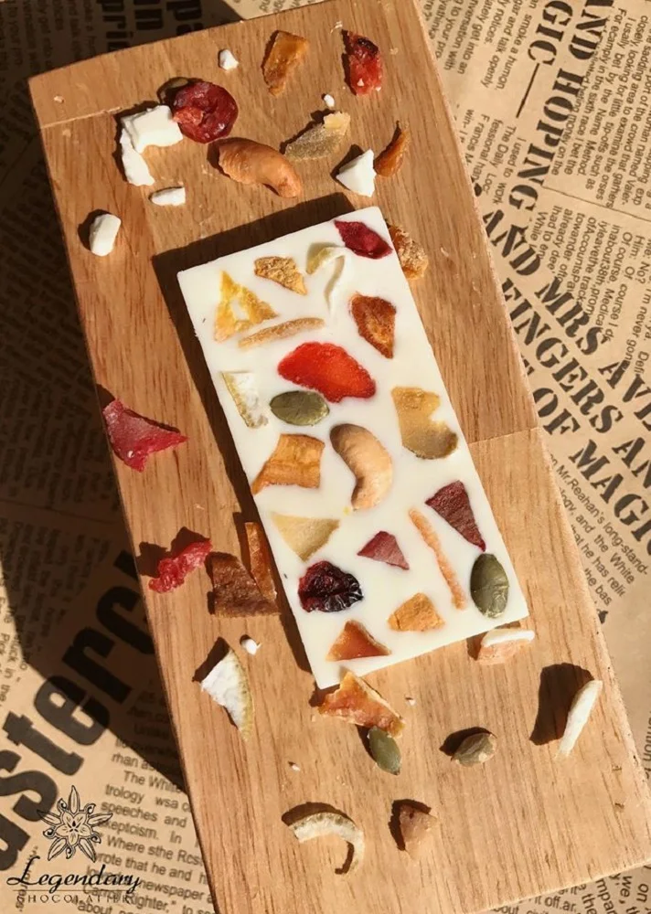 Best product Milka chocolate Minibar Strawberry flavor Fruits and Nuts Starry Night color chocolat bar box Made in Viet Nam