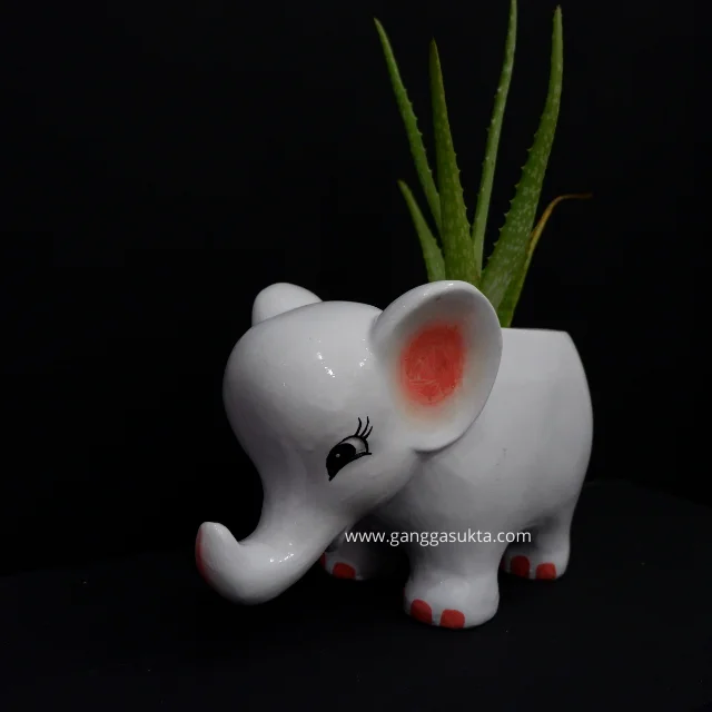 Украшения в виде слона