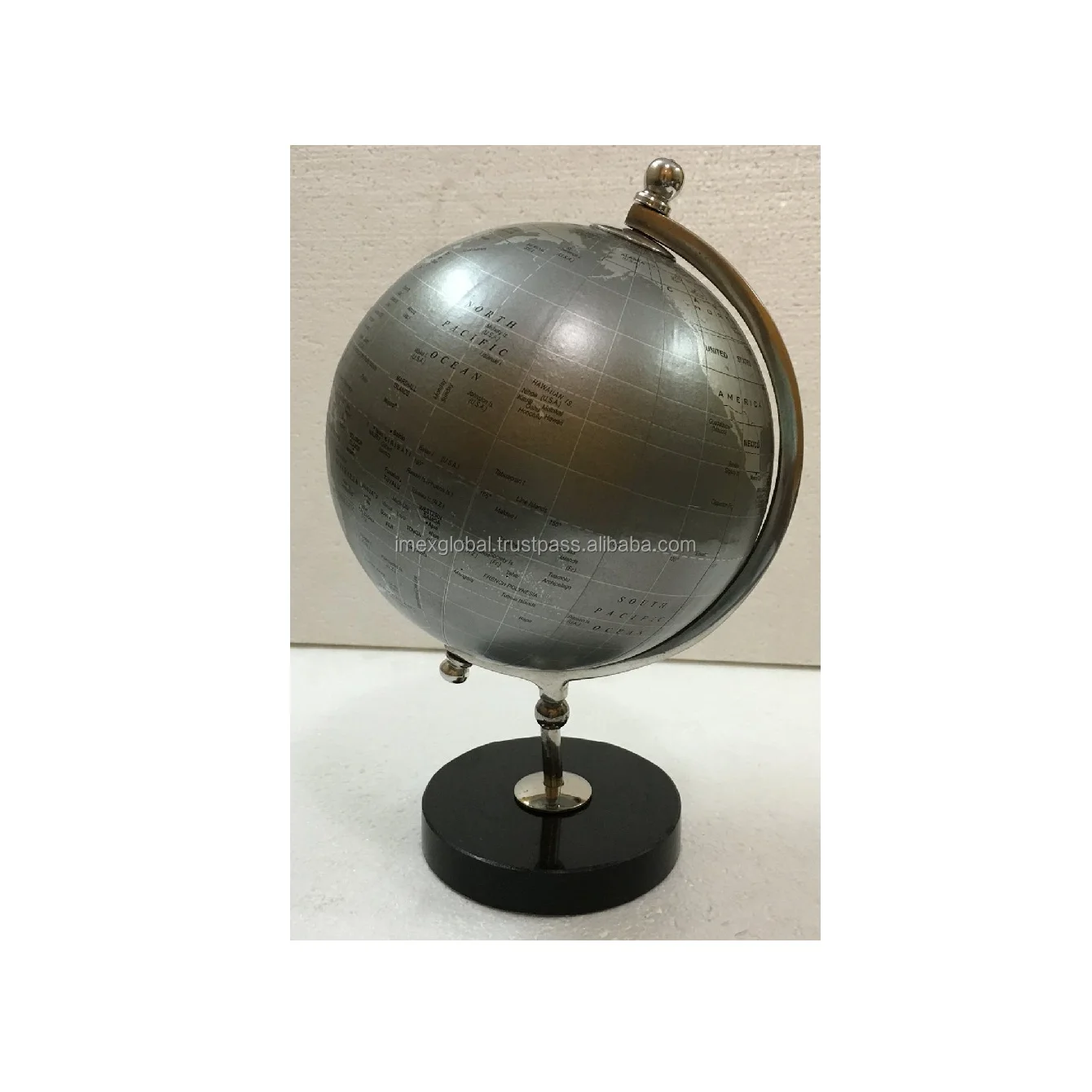 DESKTOP DECORATIVE GLOBE