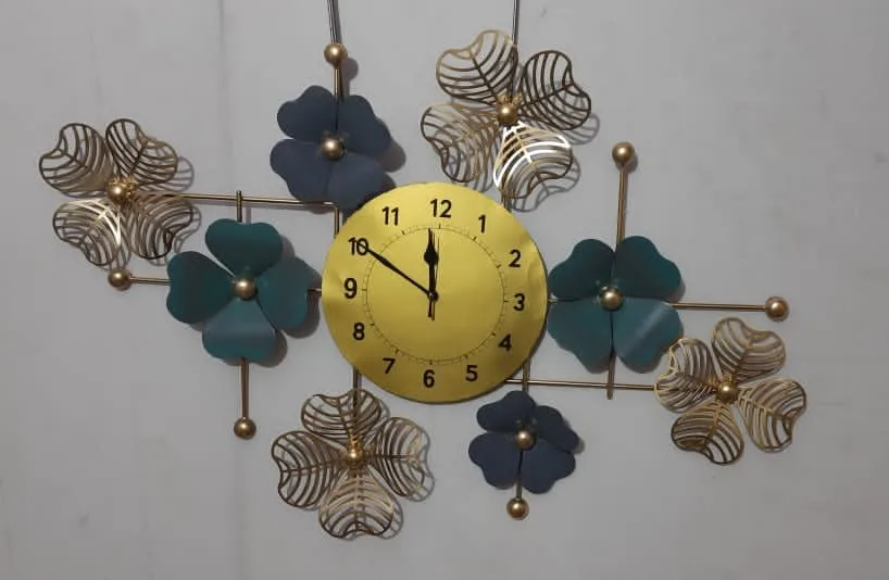 Custom Size Metal Wall Clock with Gold Finishing Latest Design Quartz Motivity for Wall Art Decor in Hotels Restaurants Weddings