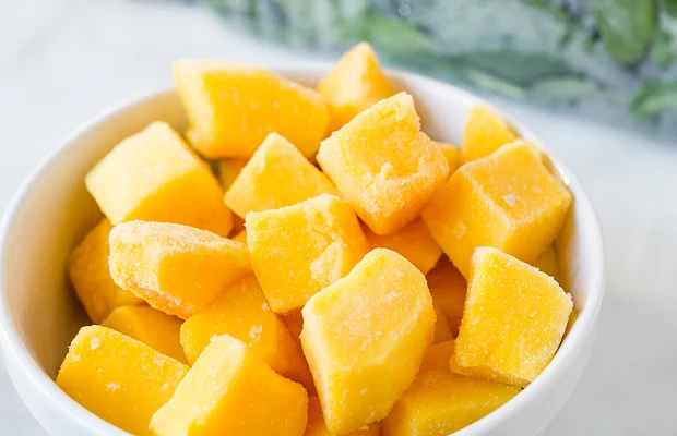 Top Wholesale For decoration High Quality yellow to light orange color IQF Frozen Cat Chu Mango Chunk From Vietnam