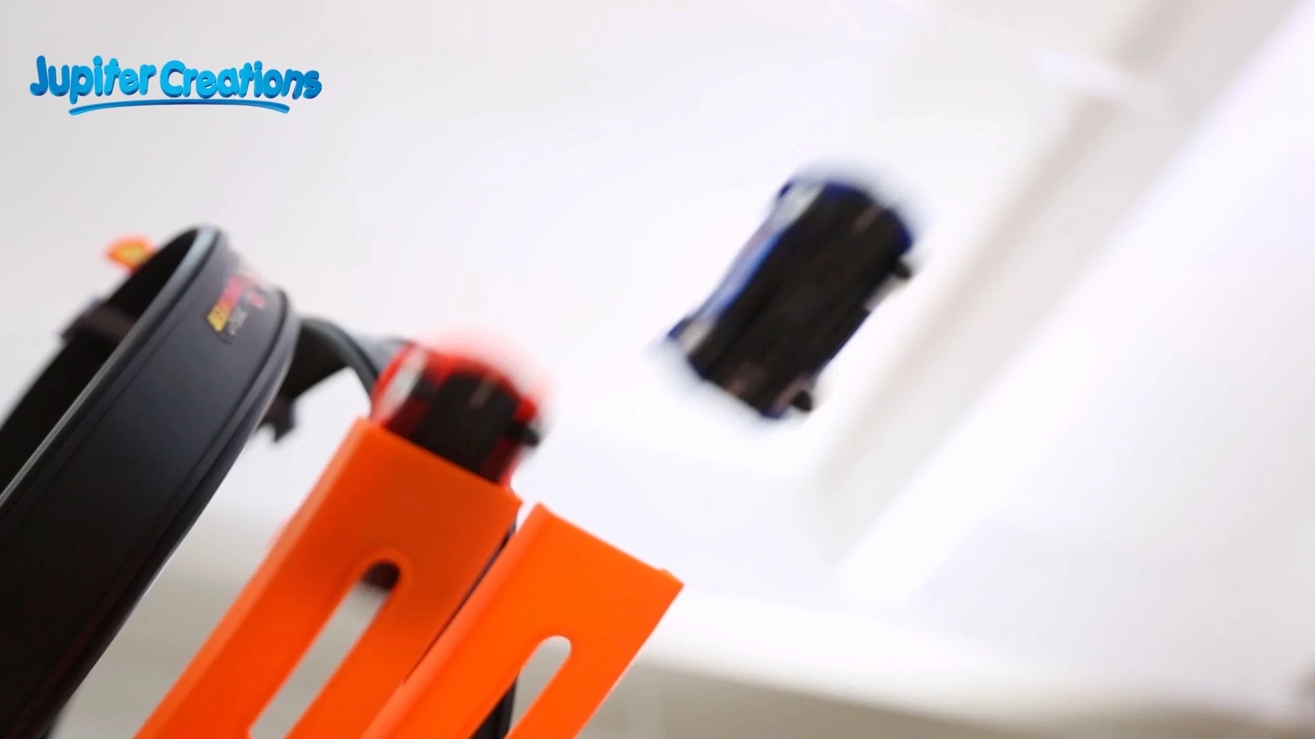  Высокоскоростные автомобили SpinForce с треком (6 шт. в 1 коробке)