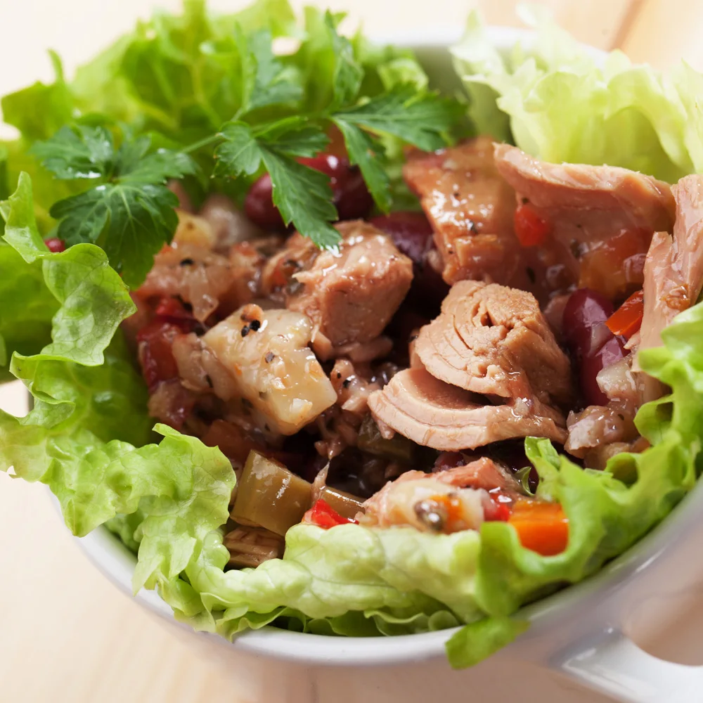 Made in Italy premium quality fine vegetables and tuna fish in tomato sauce 210g condiment appetizer dish for export