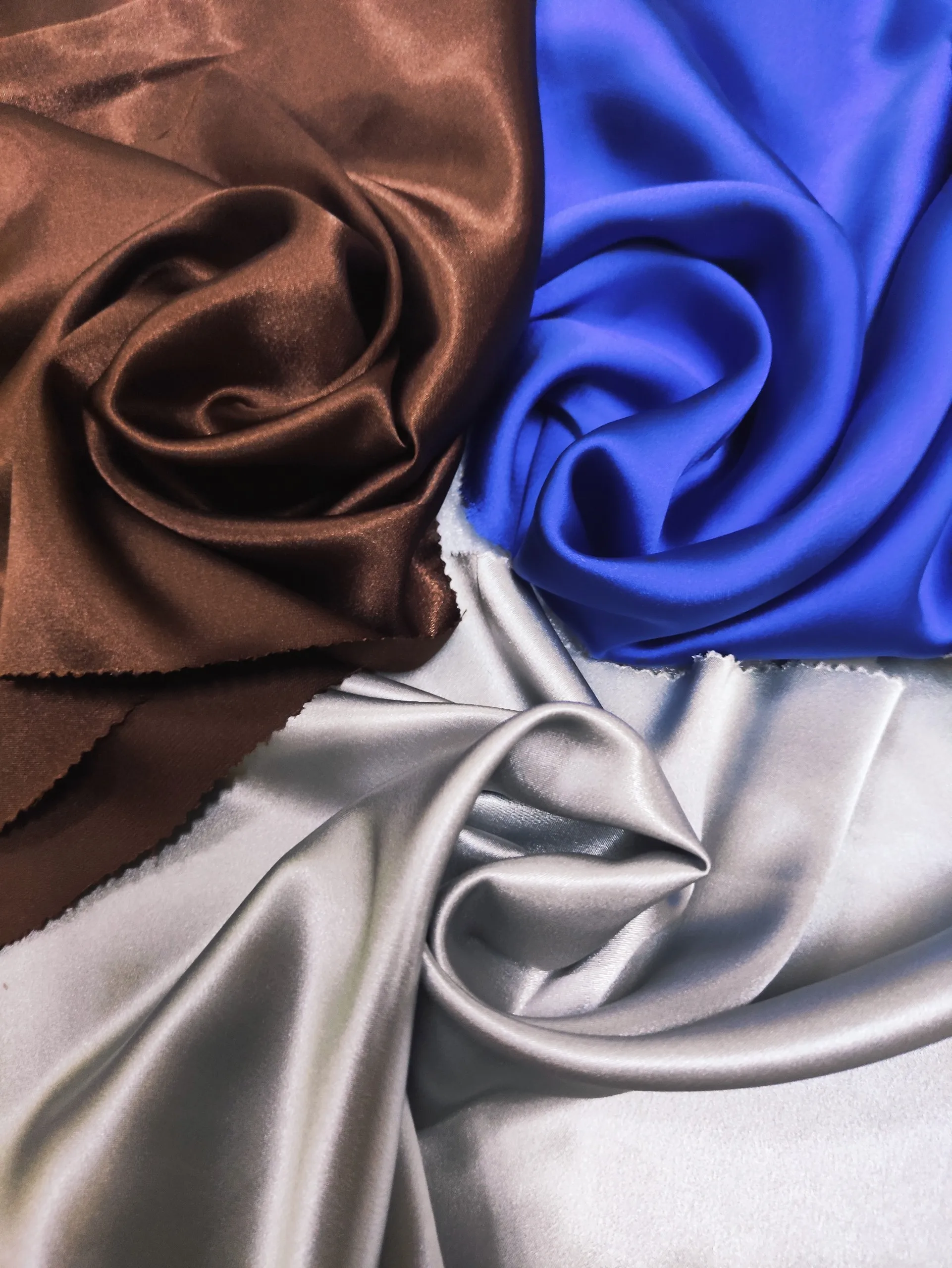 Light Weight Satin Fabric Soft Customized Color Fabric Available Stock for Apparel Dresses Clothes APBL087
