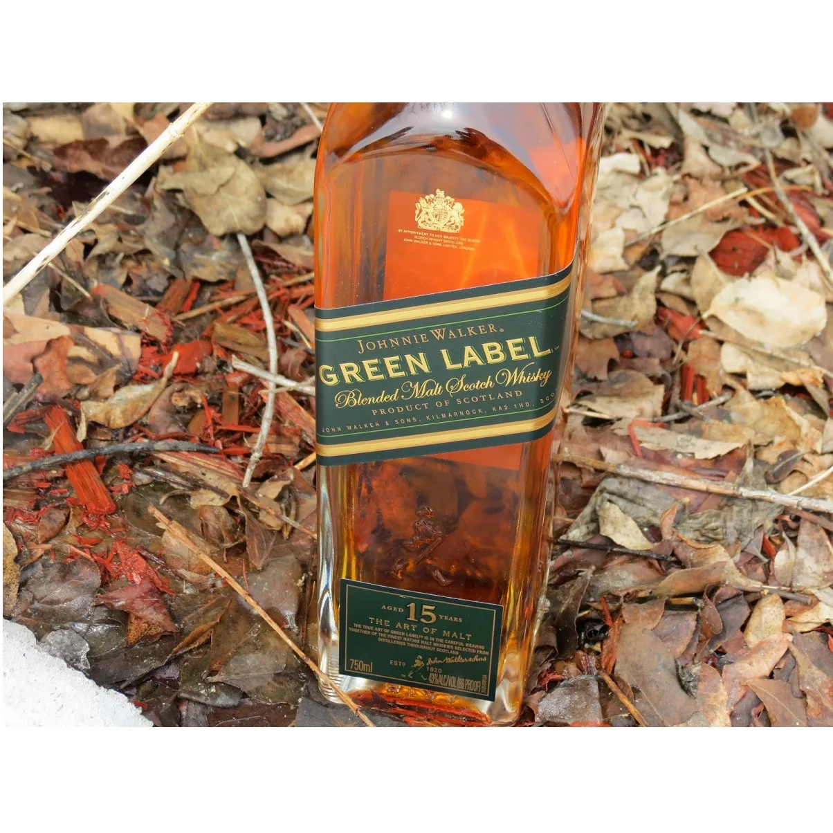 
Notes of Crisp Cereals Coffee Beans Chocolate JW 750ml 43% alc./vol Whisky Green Label Singapore Supplier 