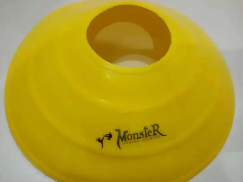 Outdoor Football Space markers for speed Agility Training Space Markers Set of 50