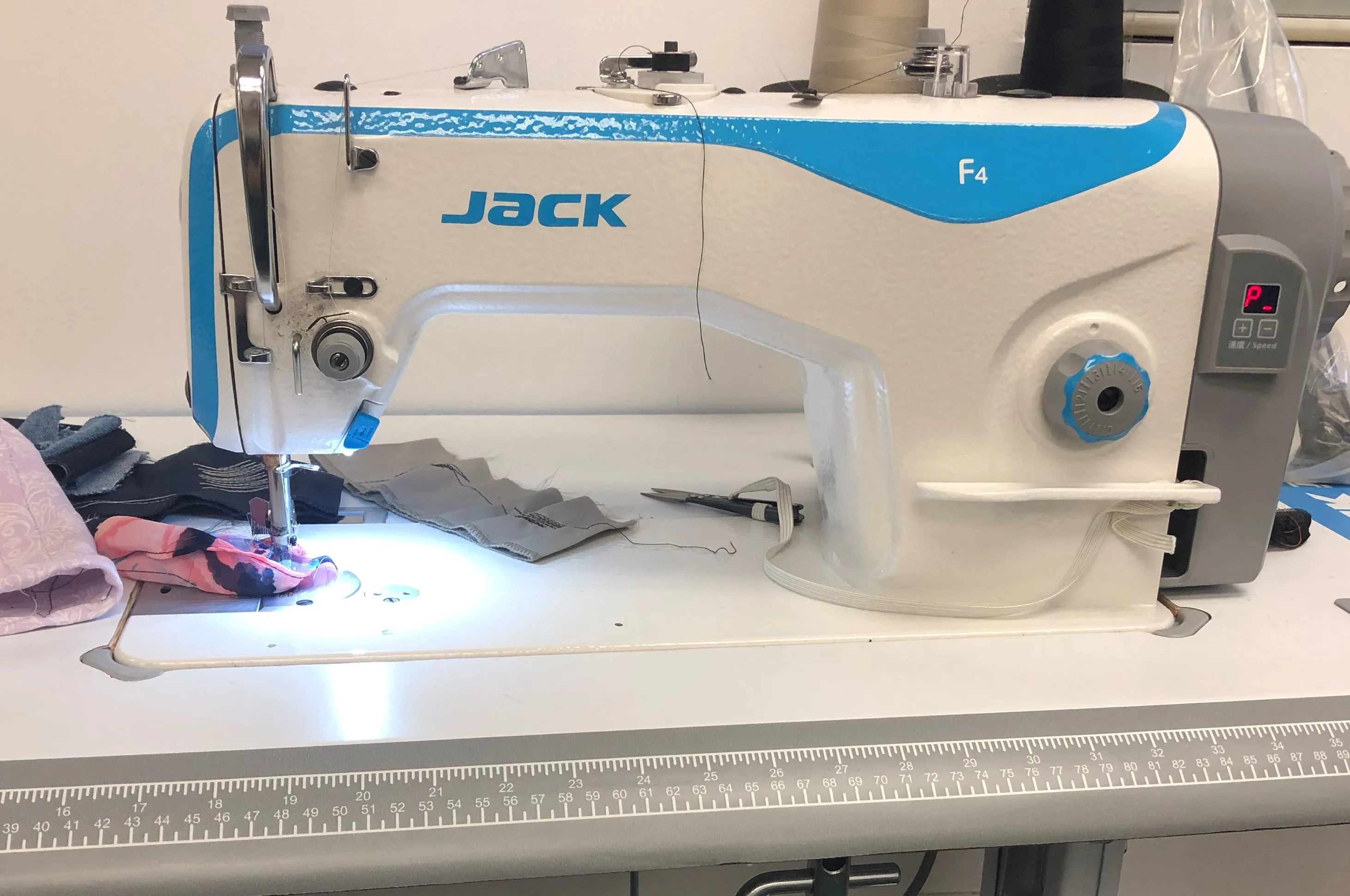 Jack f4 швейная машина