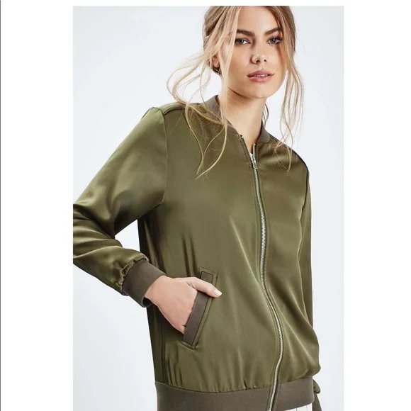 Женская обувь из натуральной кожи 100% куртки по индивидуальному заказу и квалифицированных на рупор индустрии Сатиновые подкладочные черный дизайн укороченный топ Куртки