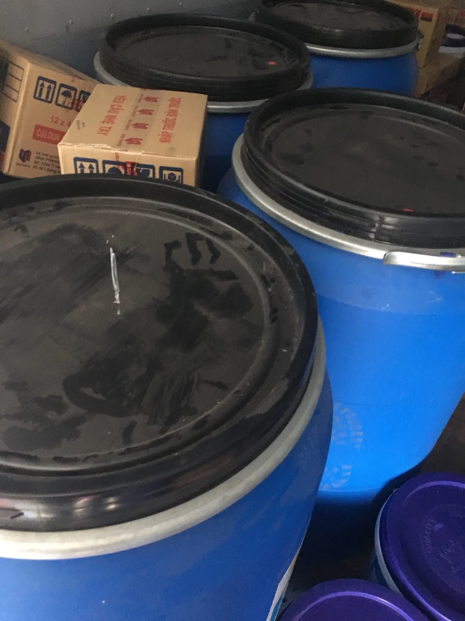 Латексный клей ATM из синтетического поливинилхлорида другие белые 5 лет для обработки древесины Европейский сертификат Iso 9001-2015