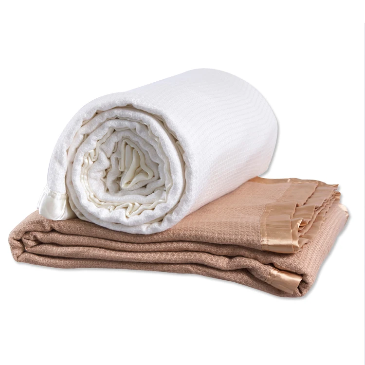 High Quality Large Bamboo Cotton King Queen Size White  Bed Waffle Blanket