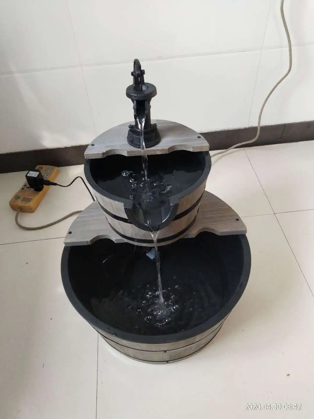 Открытый фонтан-водопад