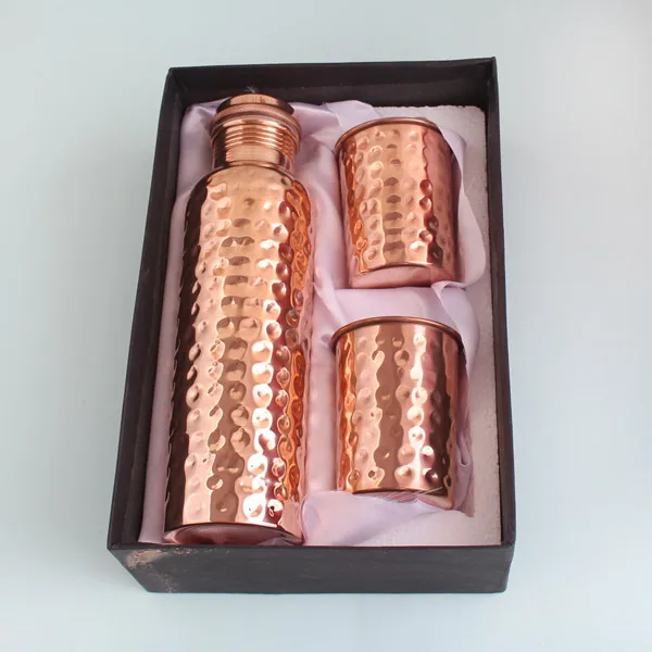 Hot Selling Copper Bottle With 2 Glass Very Good Health Body Yoga Health Leak Proof Joint Free Pure Copper Water Bottle Hygienic
