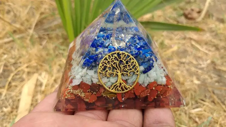 Пирамида оргонита для защиты ЭМС | Большая пирамида генератора энергии ляпис-Лазурит-Амазонит красная яшма-ОРГОН Альфазальный Агат