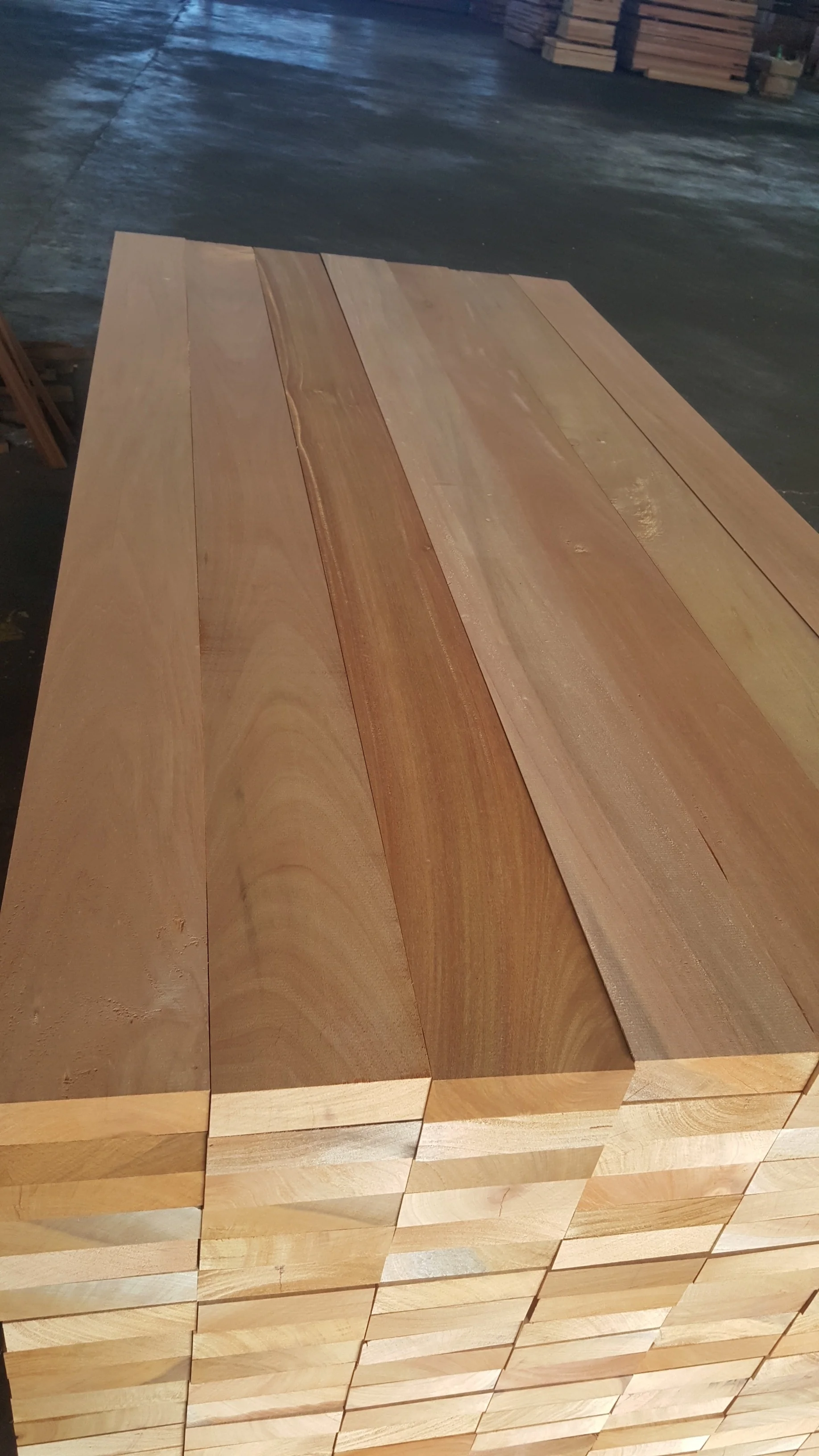 Premium Quality Melunak S4S Dressed Timber Board Model Number Lumber