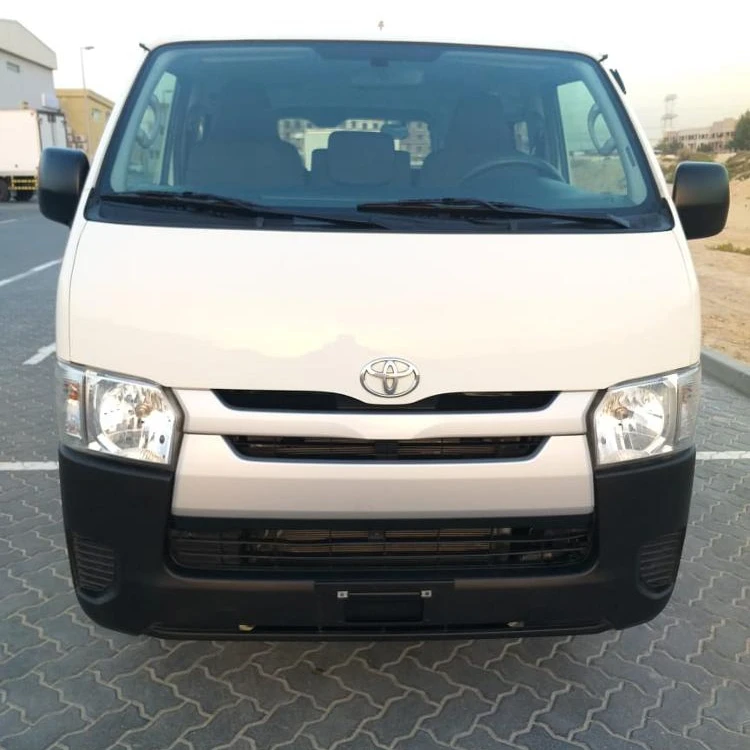 Доступны автобусы Toyota