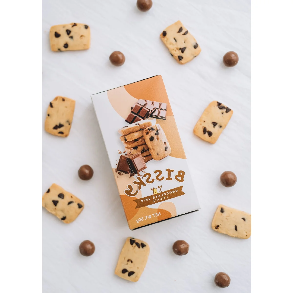 Best selling  Sweet Taste Cocoa Type Chocolate Flavor 50g Packaged Box Bissky Chocolate Chips Cookies