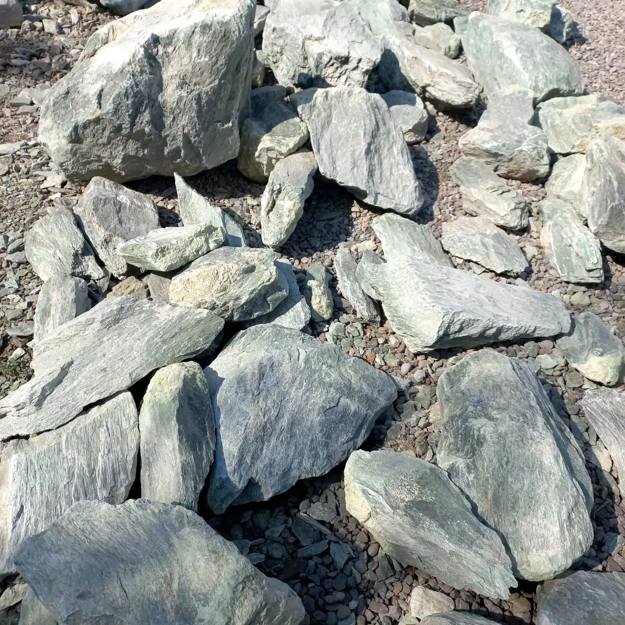 Натуральный нефритовый нефрит из Пакистана с бесплатной доставкой по всему миру