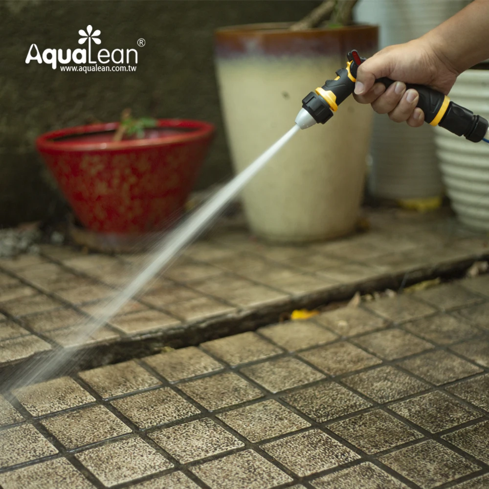 Aqualean 3 function watering garden hose nozzle sprayer