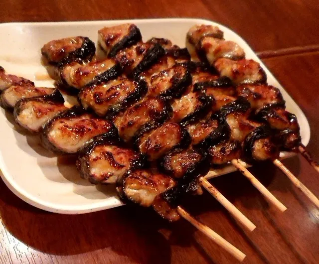  Свежая рыба с суши и сашими из морепродуктов Угорь (Unagi) Японская еда белая