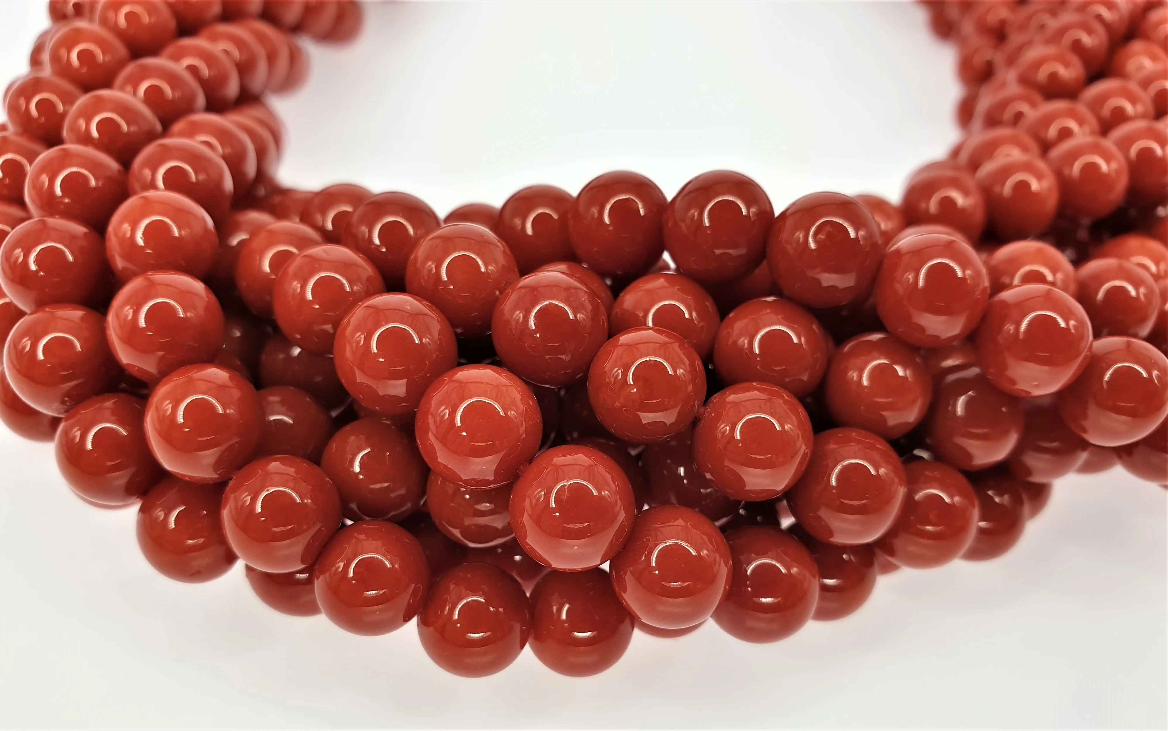 
RED CORAL ROUND BEADS 8.0 MM STRANDS 