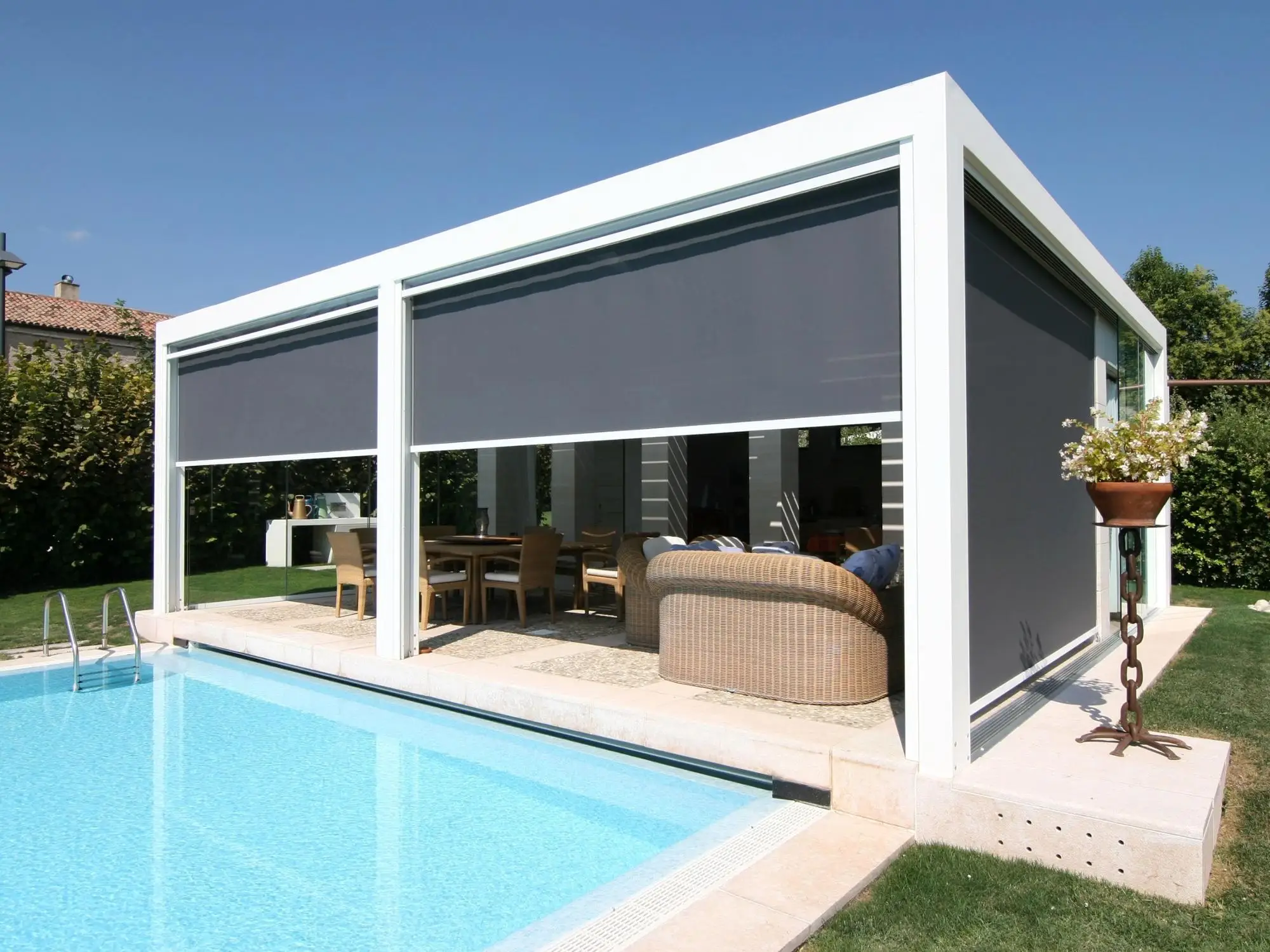 Motorized Windproof Outdoor Window Roller Zip Track Blinds Waterproof Patio Outdoor Blinds Shade Motorized Outdoor Shade Blinds