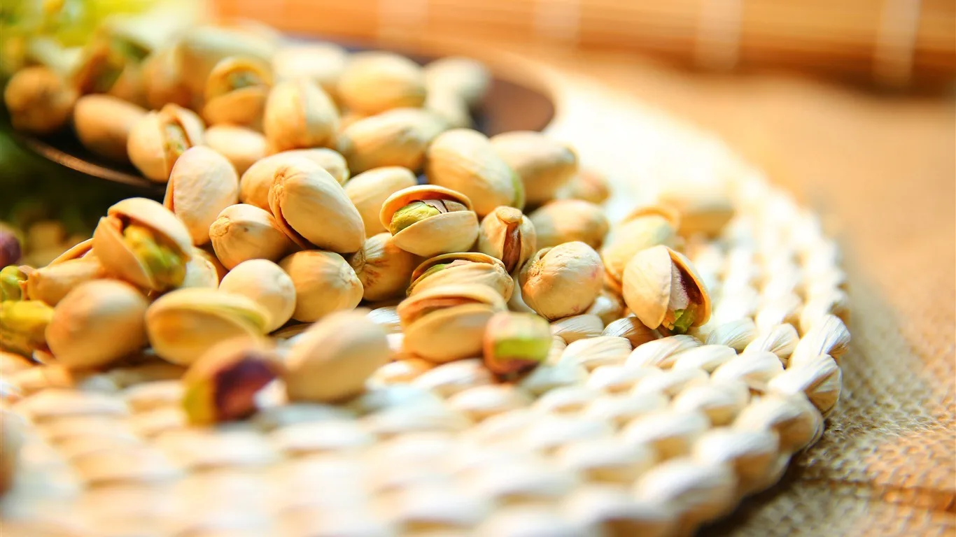 200 gr Best Quality Roasted and Salted Pistacio Nuts - FROM TURKEY