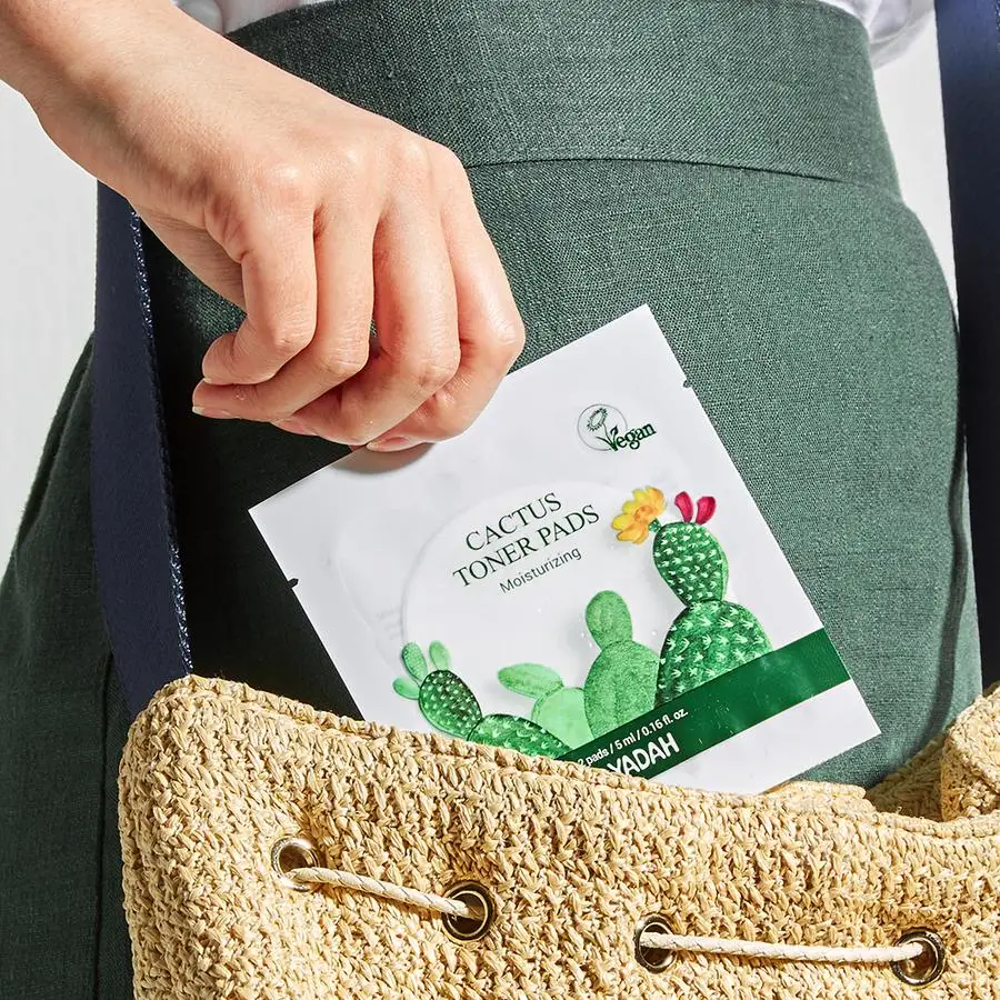 Private Label Wholesale Korean Skin Care YADAH CACTUS TONER NATURAL COTTON PADS Face Moisturizing and Softening All Skin Types