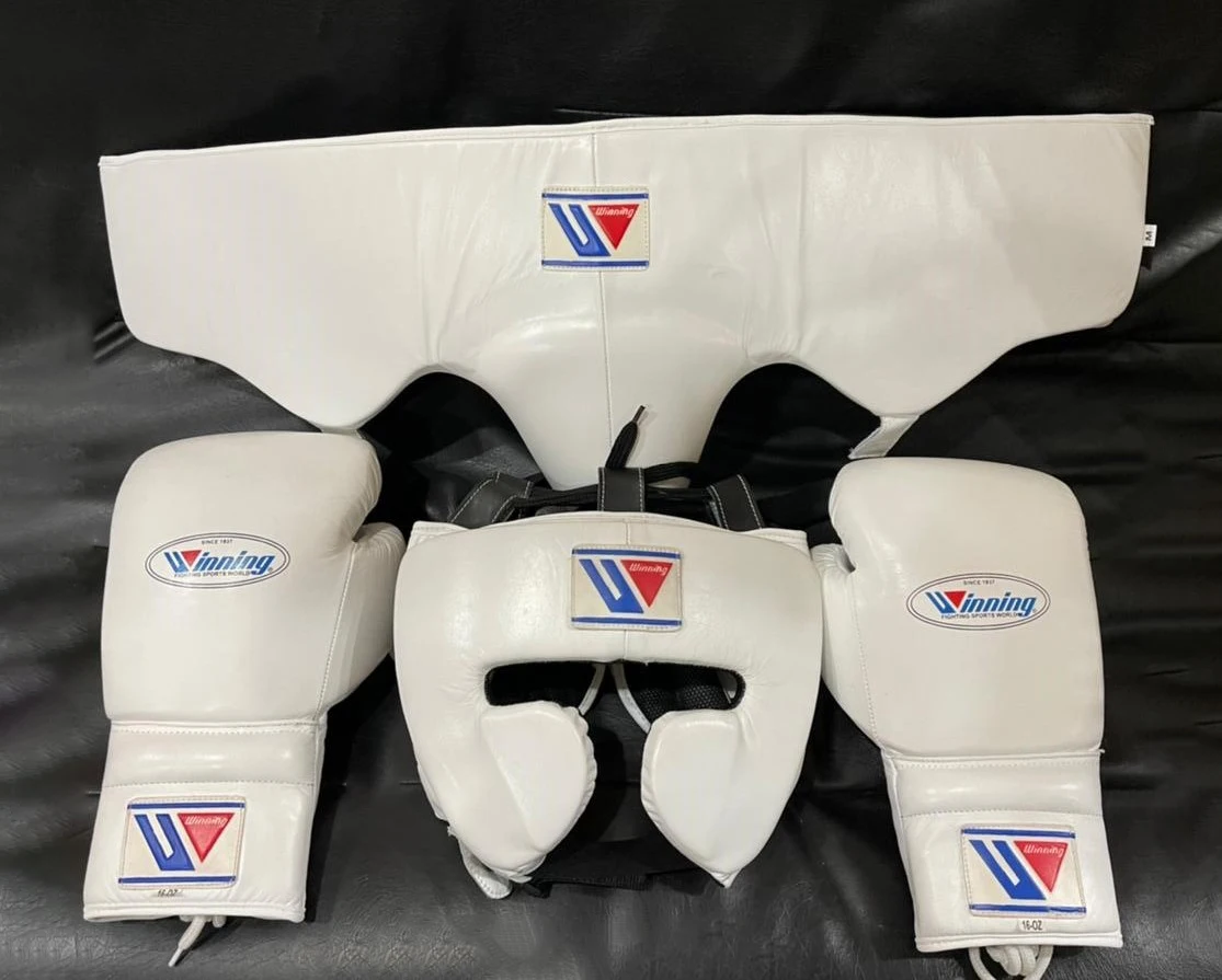 New 2022 Arrival Custom Made Winning Pro Boxing Punching Boxing Gloves Boxing Sets