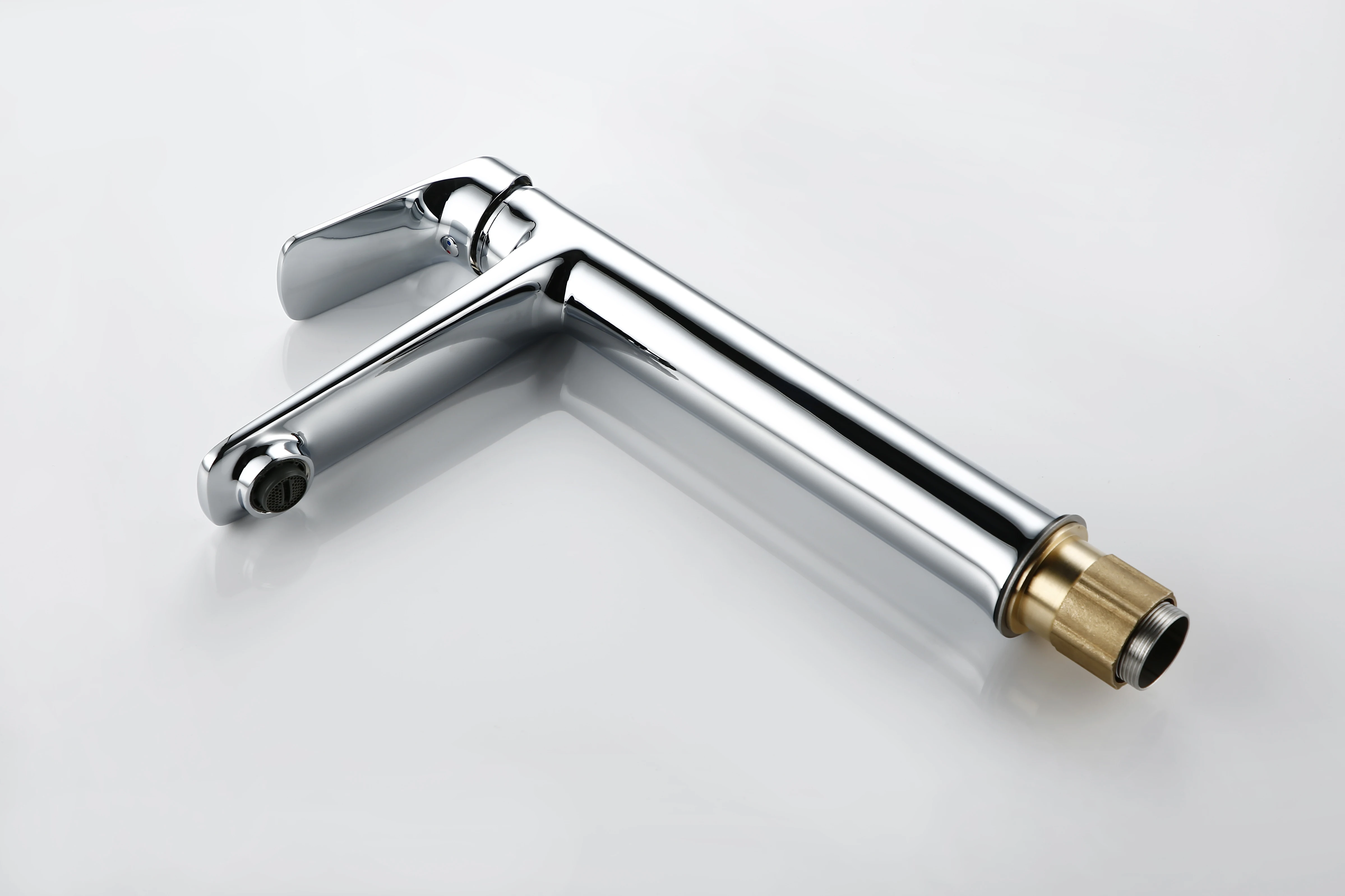  Однорычажный полированный хромированный смеситель для раковины Водопроводный Кран