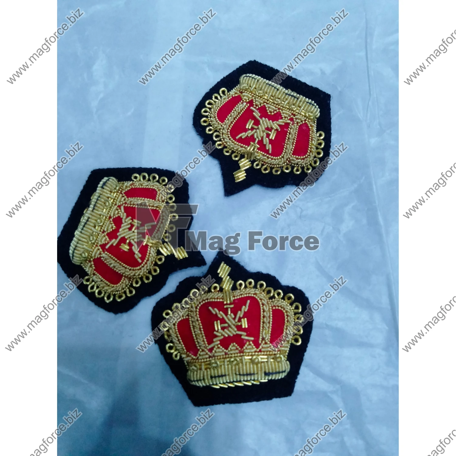 High Quality Hand Embroidery Badges Caterer Crown Trade Gold On Navy Crown Bullion Wire Embroidered